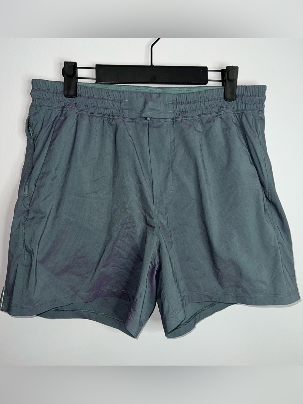 Lululemon Pace Breaker Shorts 5 Inch Linerless Mens Large Iridescent LM7BH7S